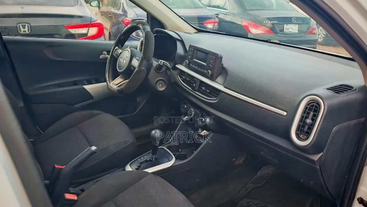 Kia Picanto 2023 White