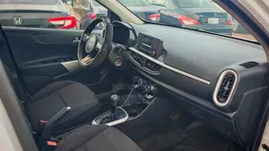 Kia Picanto 2023 White