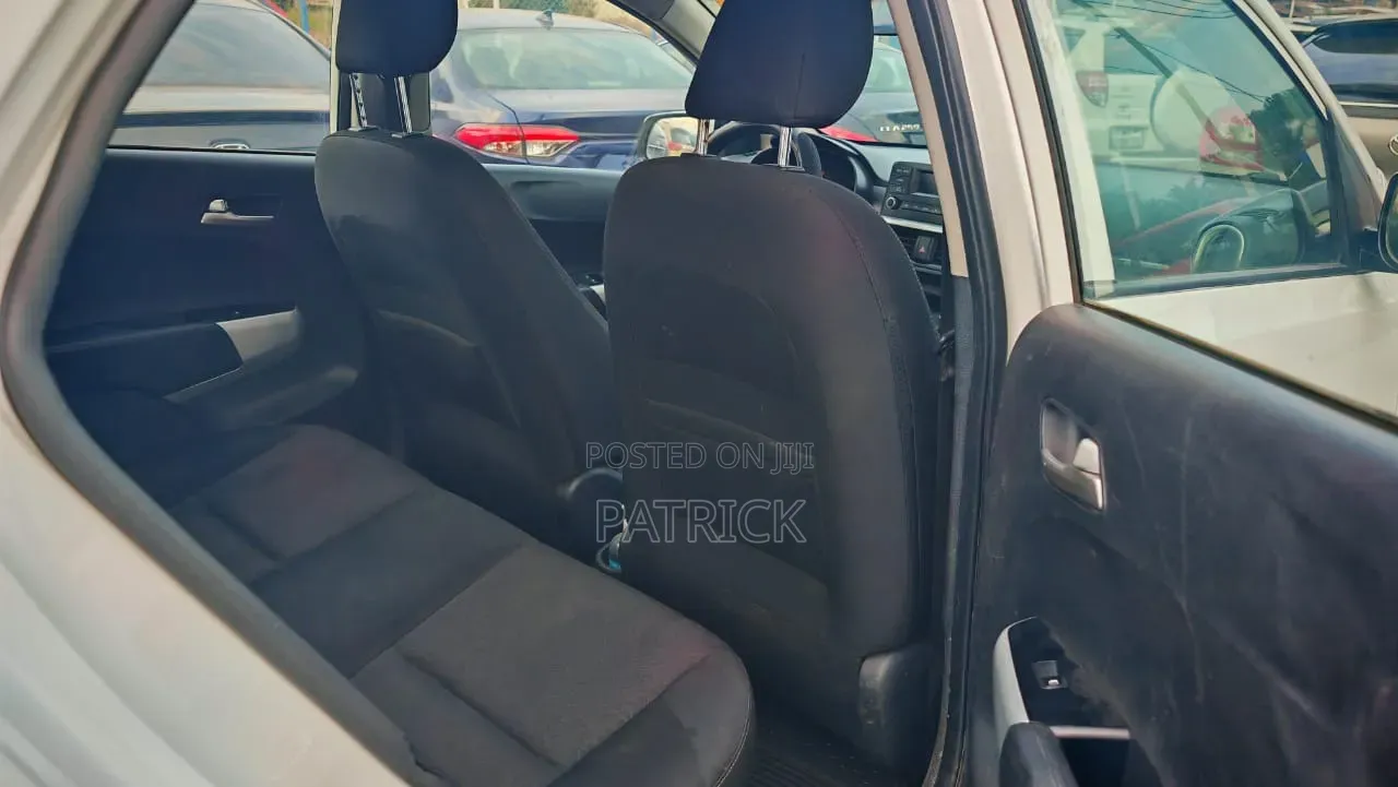 Kia Picanto 2023 White