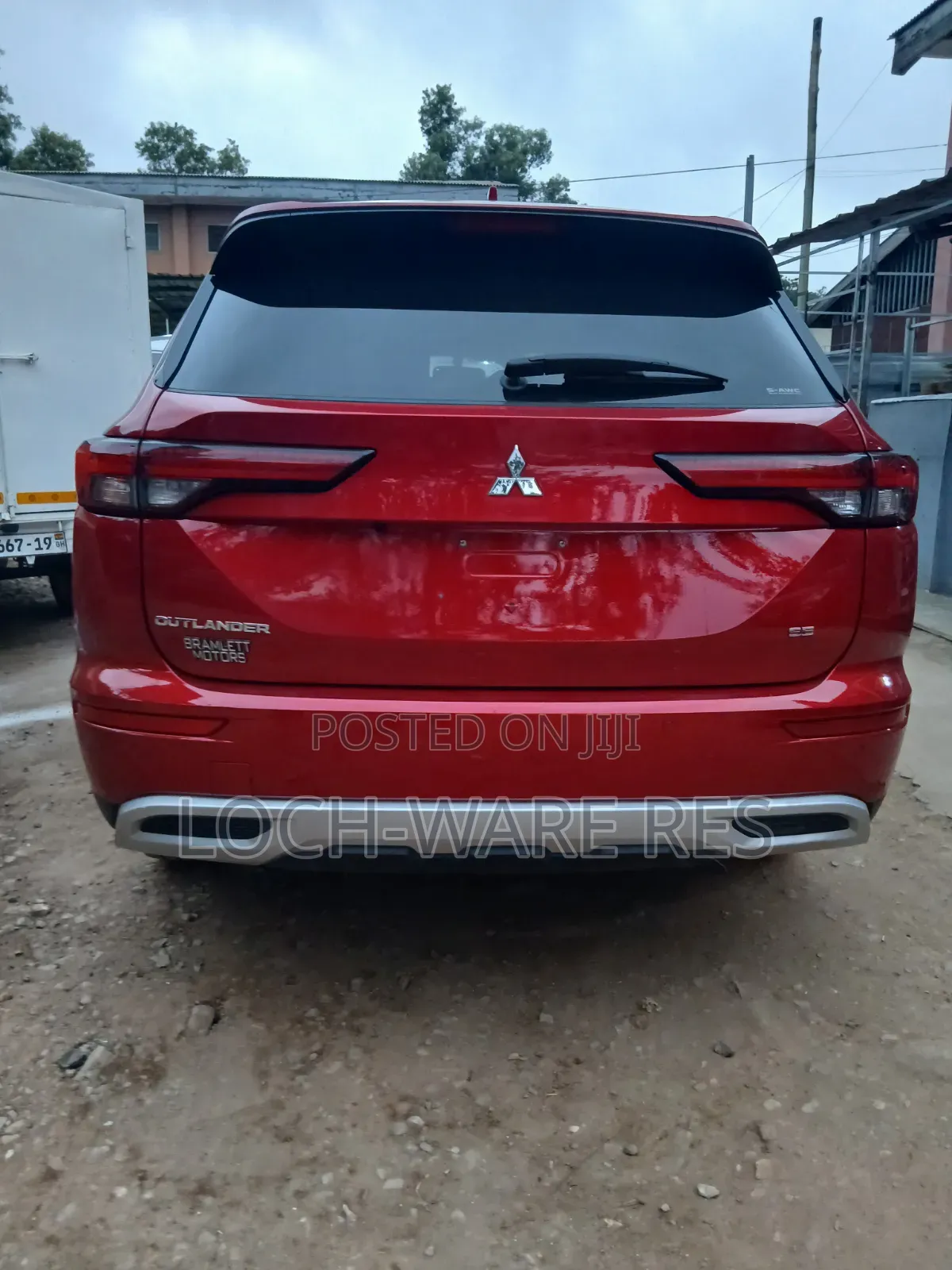 Mitsubishi Outlander SE 2024 Red