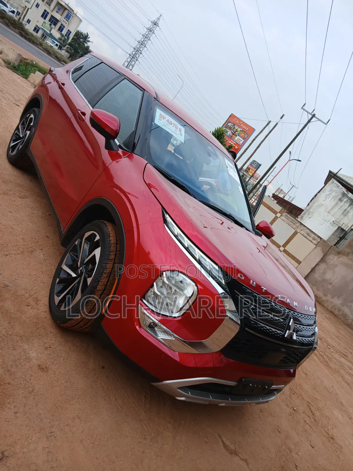 Mitsubishi Outlander SE 2024 Red
