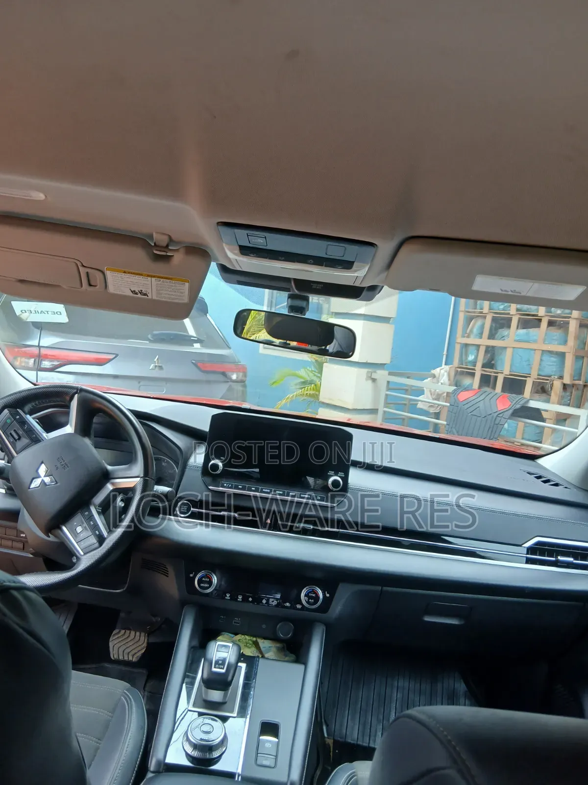 Mitsubishi Outlander SE 2024 Red