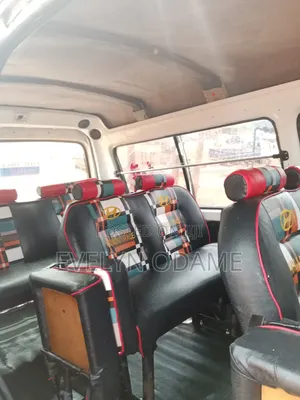 Hyundai H-100 2004 White