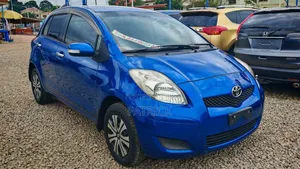 Toyota Vitz 1.3 FWD 5dr 2010 Blue