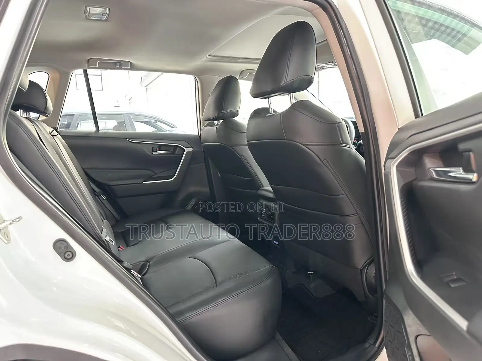 Toyota RAV4 2022 Blue