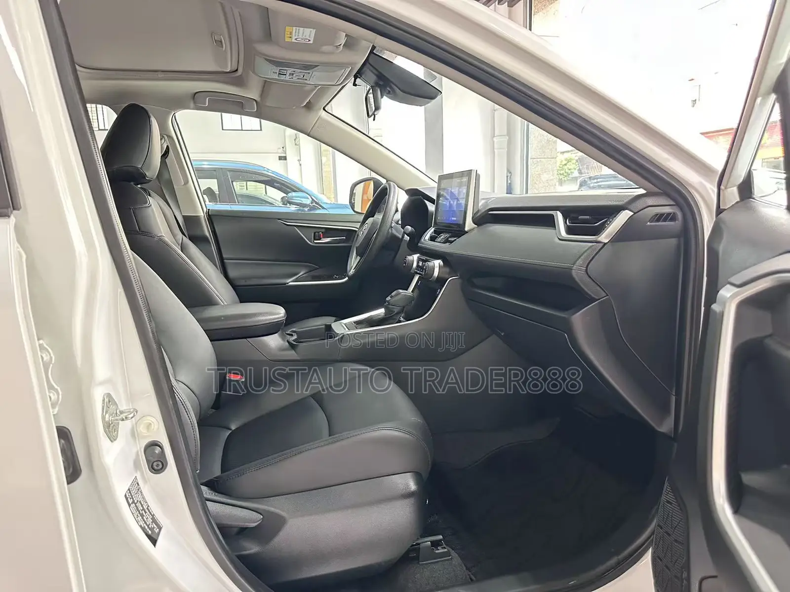 Toyota RAV4 2022 Blue