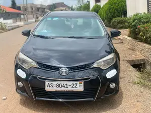 Toyota Corolla LE Eco 4dr Sedan (1.8L 4cyl CVT) 2016 Black
