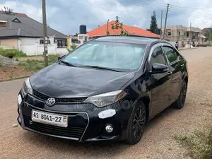 Toyota Corolla LE Eco 4dr Sedan (1.8L 4cyl CVT) 2016 Black