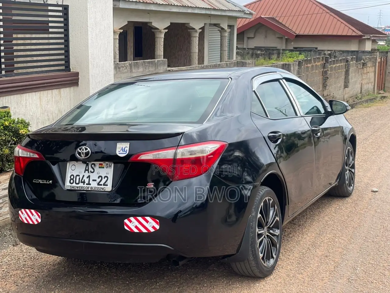 Toyota Corolla LE Eco 4dr Sedan (1.8L 4cyl CVT) 2016 Black