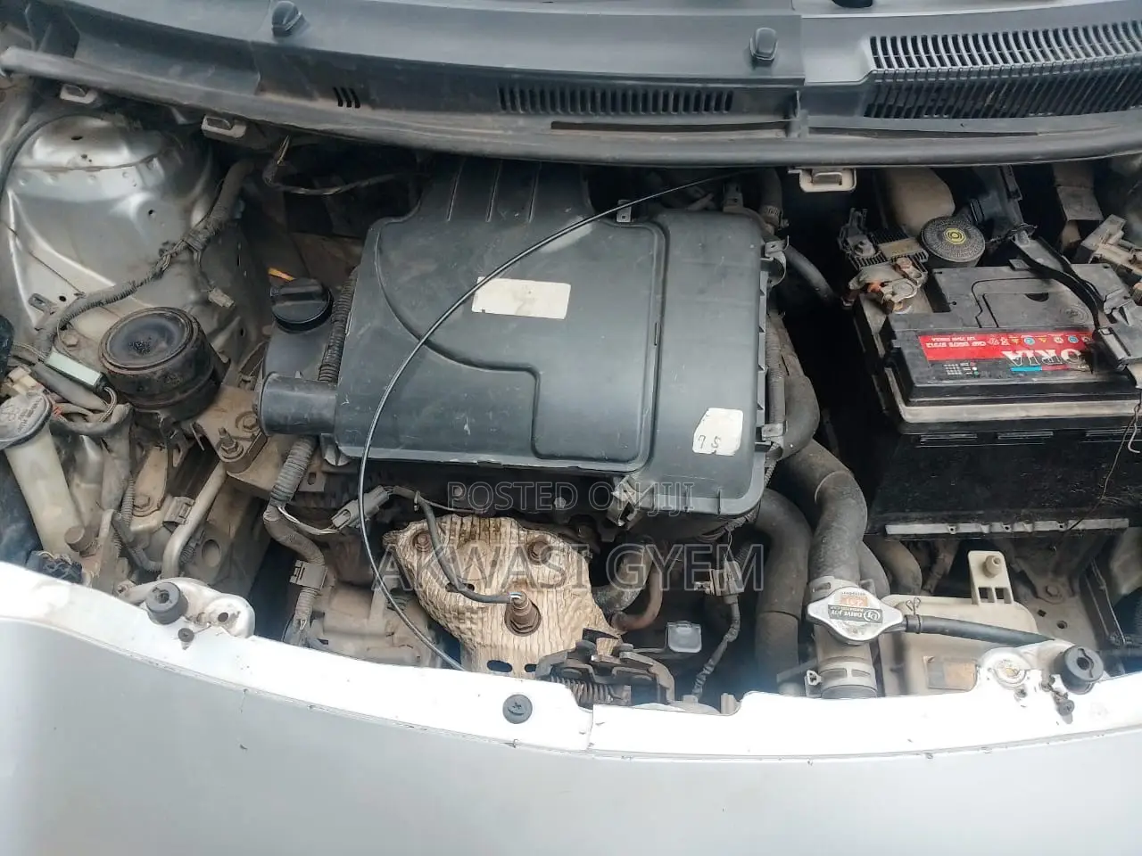 Toyota Vitz 1.0 FWD 5dr 2010 Silver