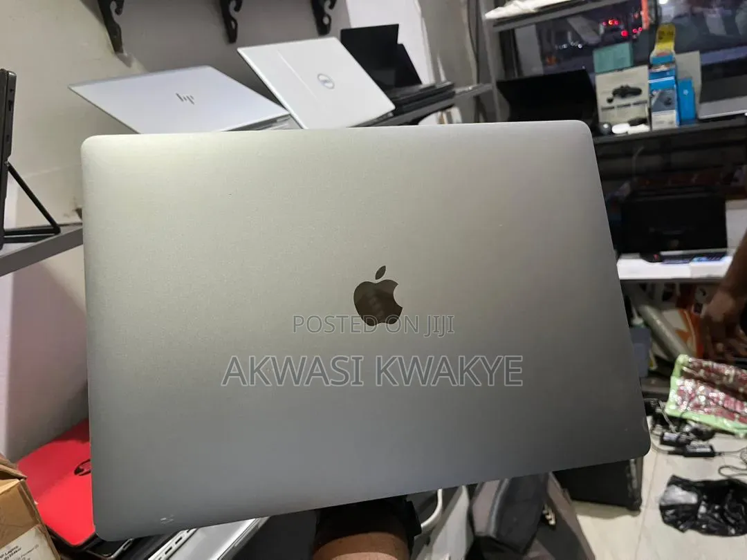 Laptop Apple MacBook Pro 2019 32GB Intel Core i9 SSD 1T