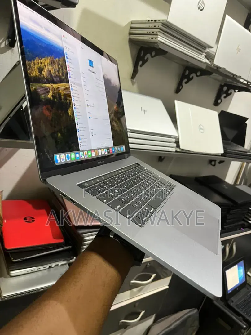 Laptop Apple MacBook Pro 2019 32GB Intel Core i9 SSD 1T