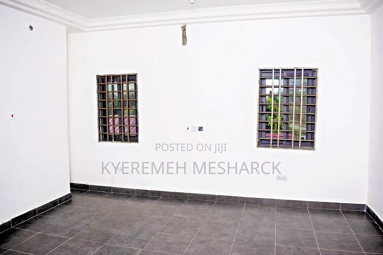 2bdrm Apartment in Oyibi  Sasaabi for rent