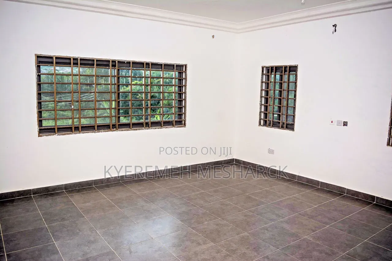 2bdrm Apartment in Oyibi  Sasaabi for rent