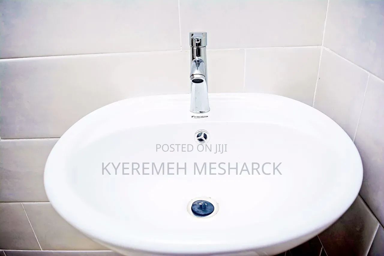 2bdrm Apartment in Oyibi  Sasaabi for rent