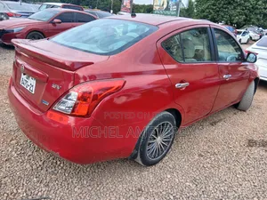 Nissan Versa 2014 Red
