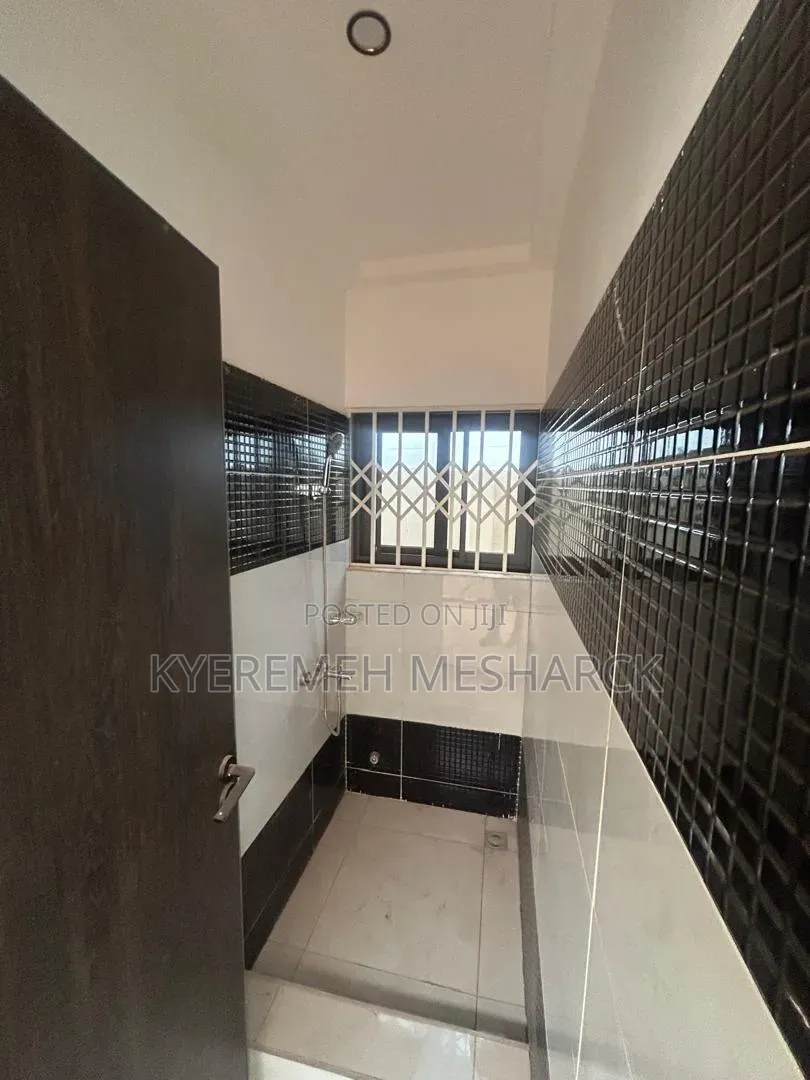 3bdrm Duplex in Pantang Agbogba, Ablorh Adjei for sale
