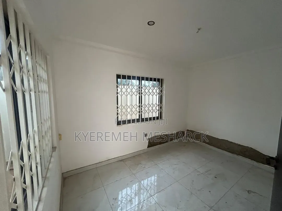 3bdrm Duplex in Pantang Agbogba, Ablorh Adjei for sale