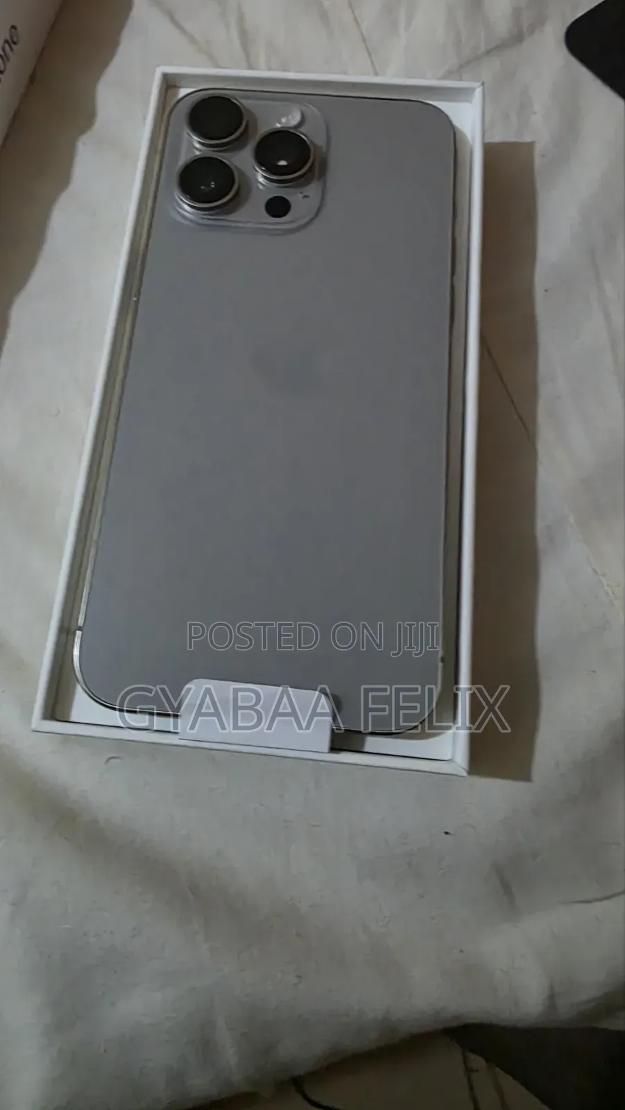 New Apple iPhone 15 Pro Max 256 GB Silver