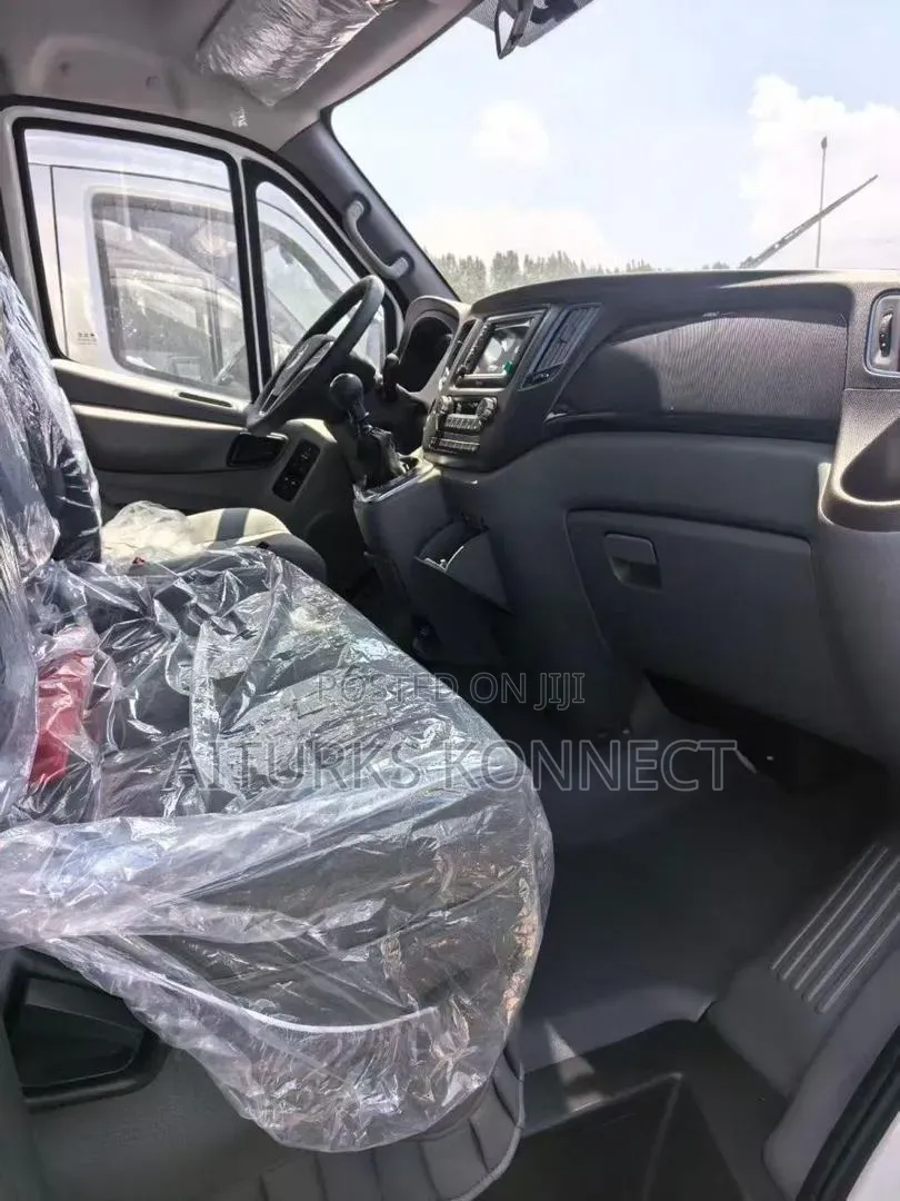 New Foton Sup 2025 White