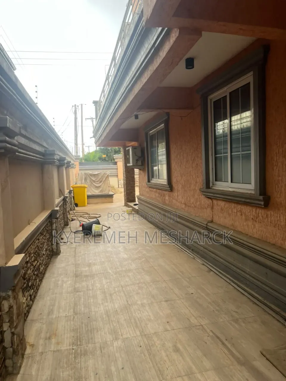 4bdrm House in Haatso Super Market, Antis for sale