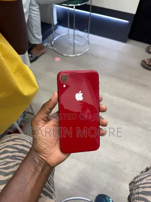 Apple iPhone XR 64 GB Red