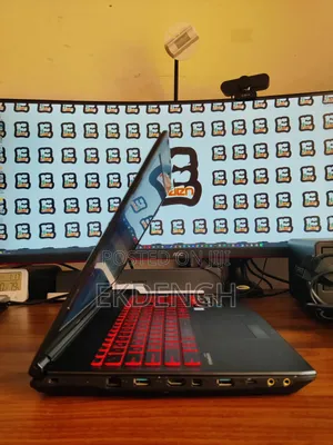 Laptop MSI GL62VR 7RFX 8GB Intel Core i5 HDD+SSD 750GB