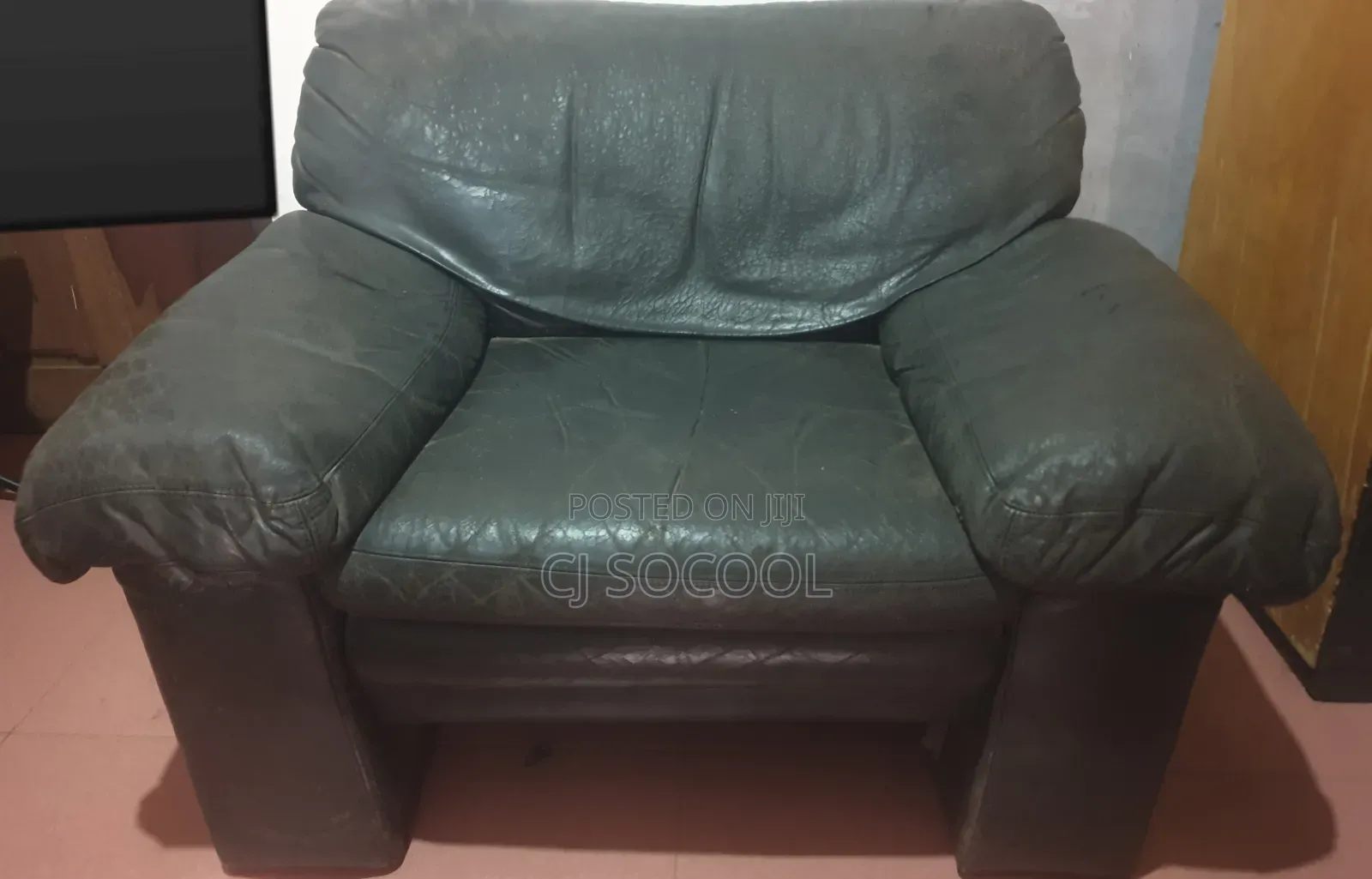 Single Sofa