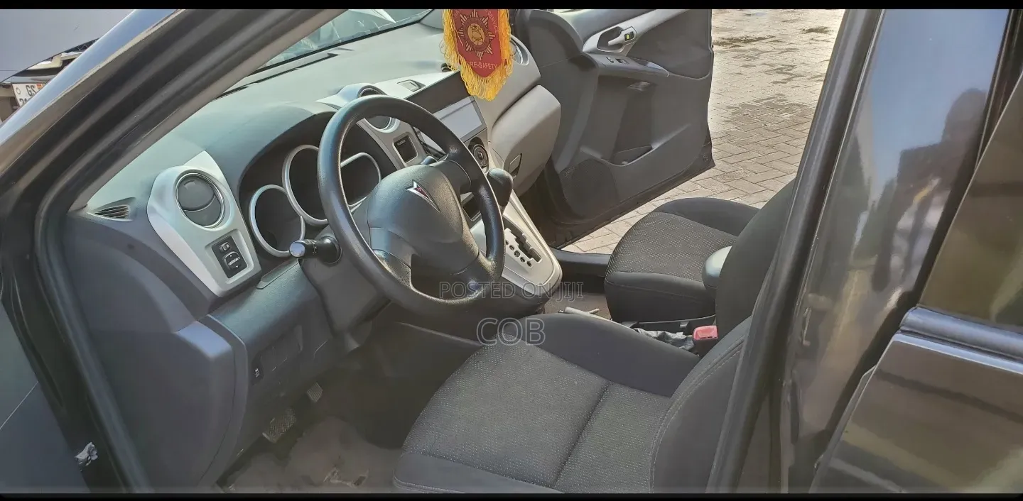 Pontiac Vibe 2010 Black