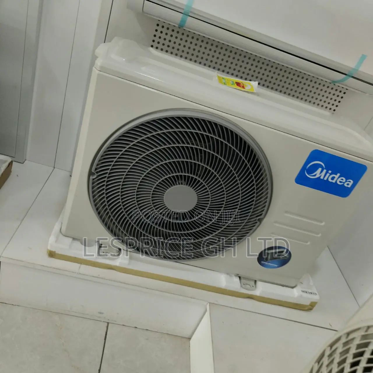 Lucky Thursday Promo on Our Ultra Modern 1.5Hp Split AC Wit R410 Gas