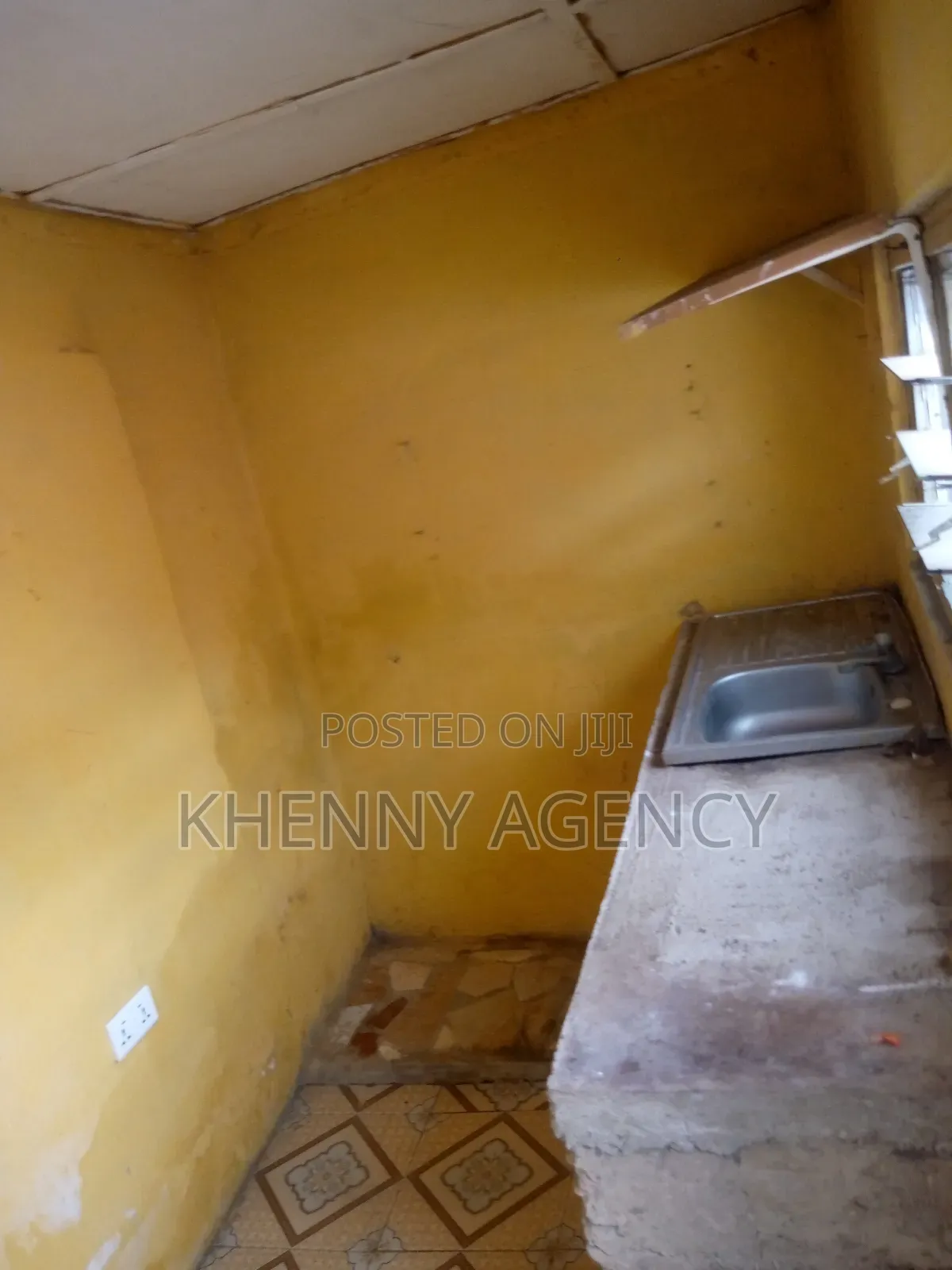 1bdrm Apartment in Kwashieman Hongkong, Prince of Peace Area for rent