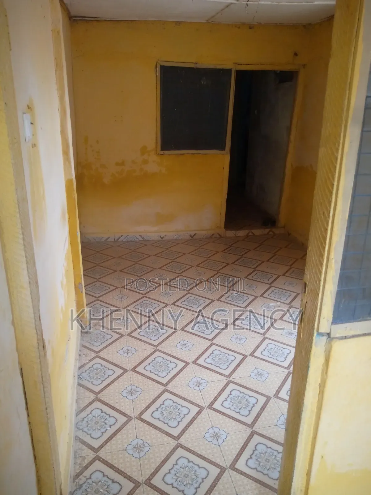 1bdrm Apartment in Kwashieman Hongkong, Prince of Peace Area for rent