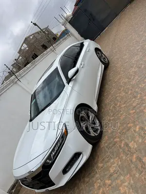 Honda Accord EX-L (1.5L 4cyl Turbo CVT) 2019 White