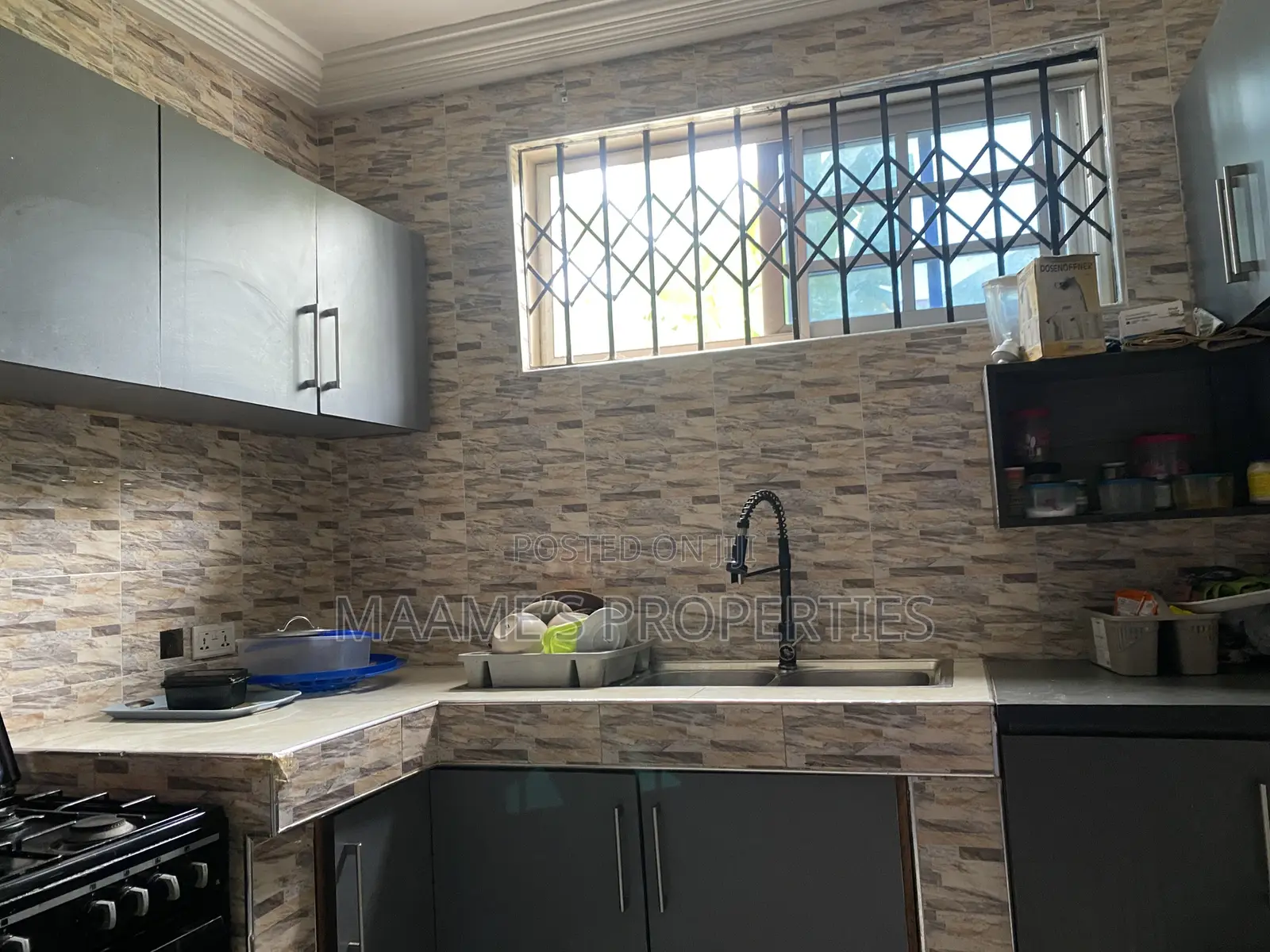 4bdrm House in Aburi for sale