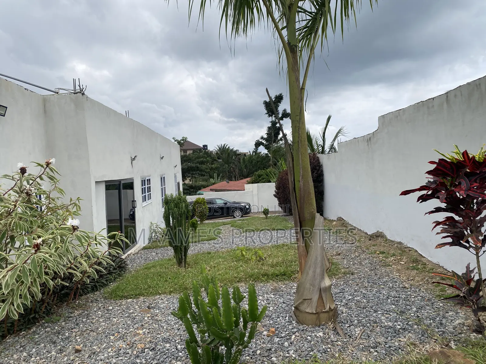 4bdrm House in Aburi for sale