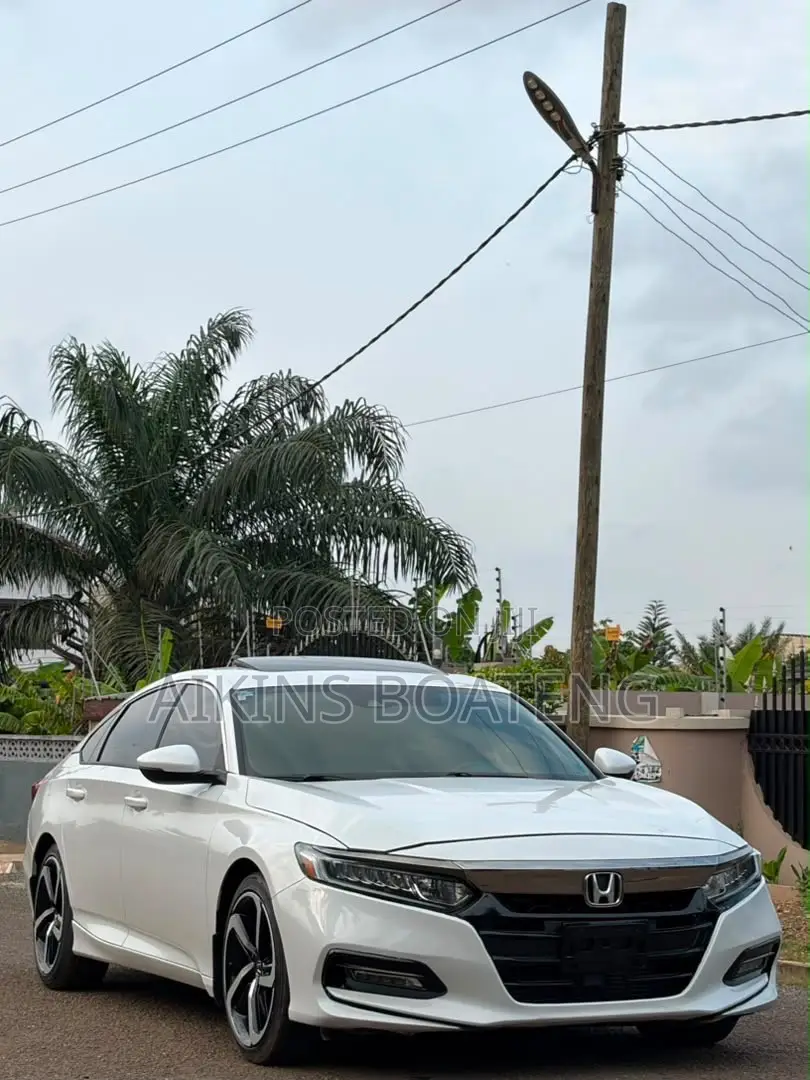 Honda Accord Sport 2.0T 2018 White