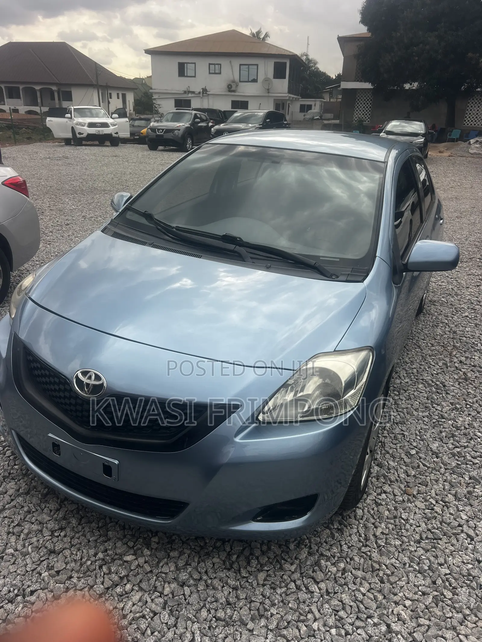 Toyota Yaris 2012 Beige