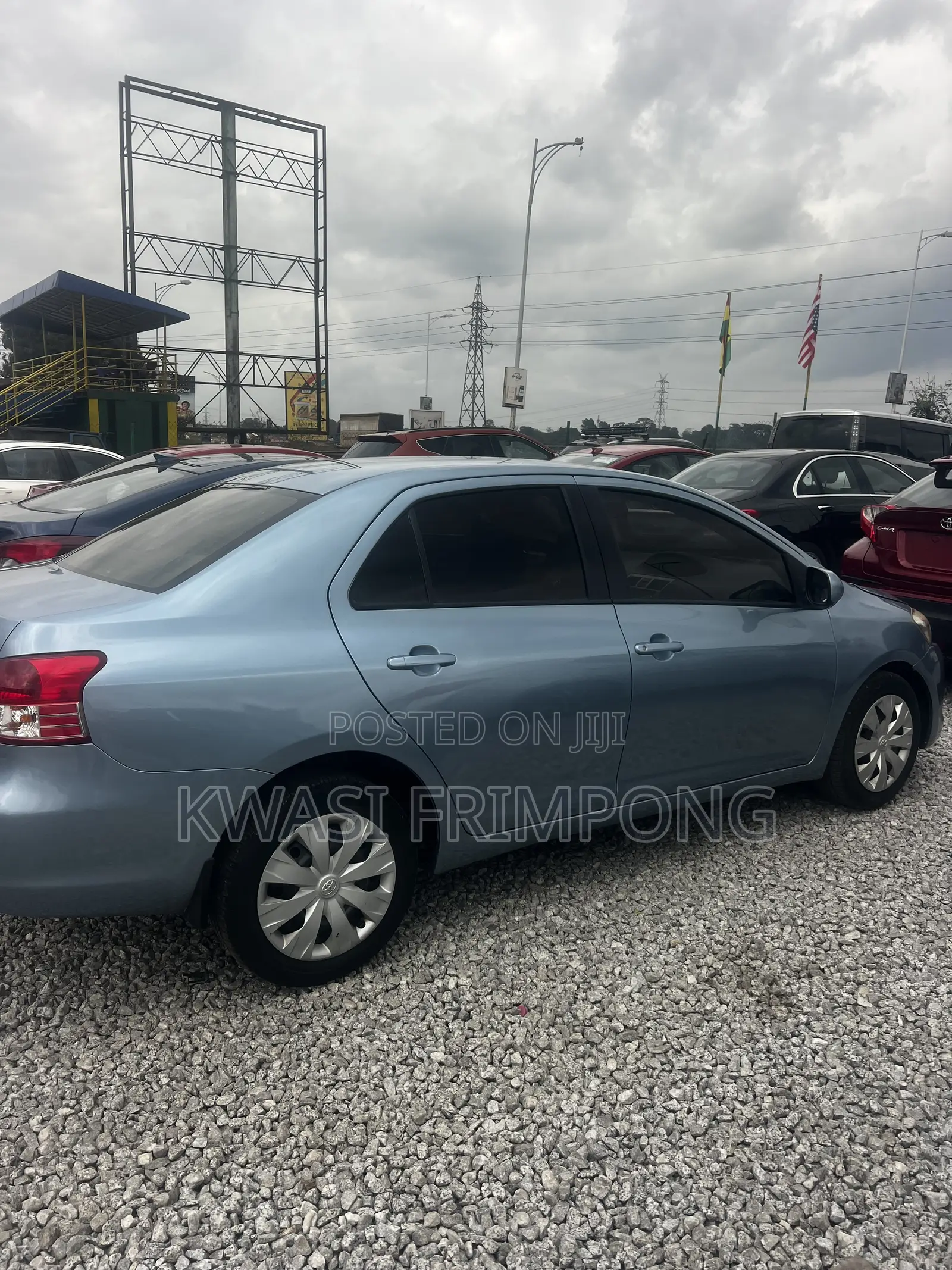 Toyota Yaris 2012 Beige