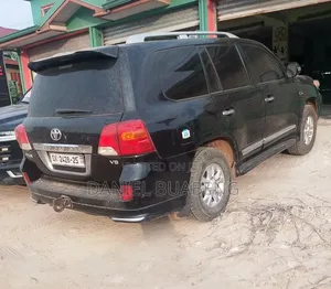 Toyota Land Cruiser 4.6 V8 VX-R 2014 Black