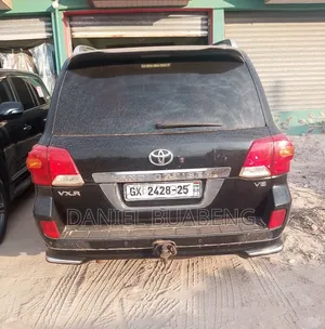 Toyota Land Cruiser 4.6 V8 VX-R 2014 Black
