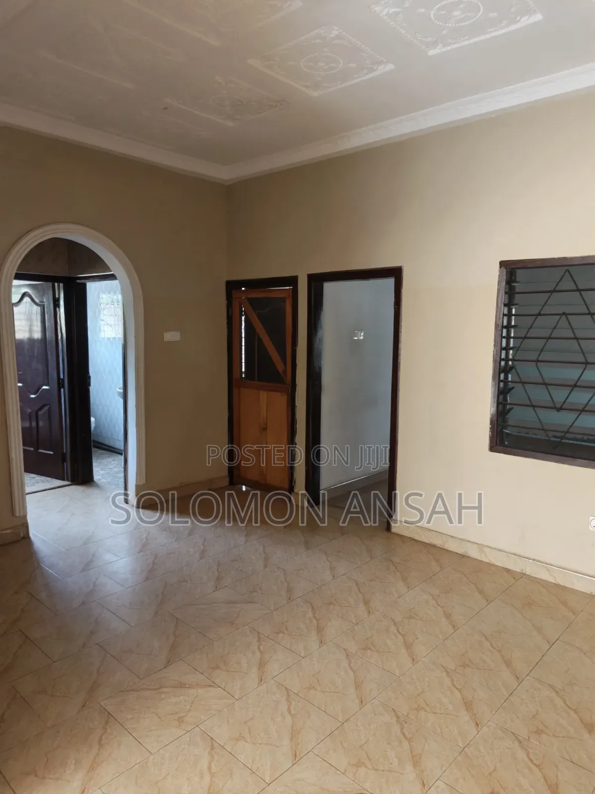 6bdrm House in Free Will Agency, Kumasi Metropolitan for sale