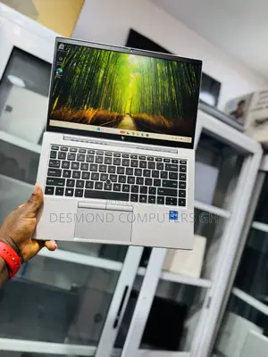 Laptop HP EliteBook 840 G8 16GB Intel Core i7 SSD 256GB