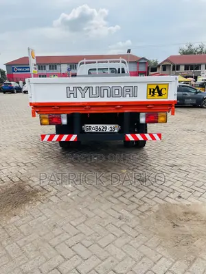 Hyundai Might 2 Registered
