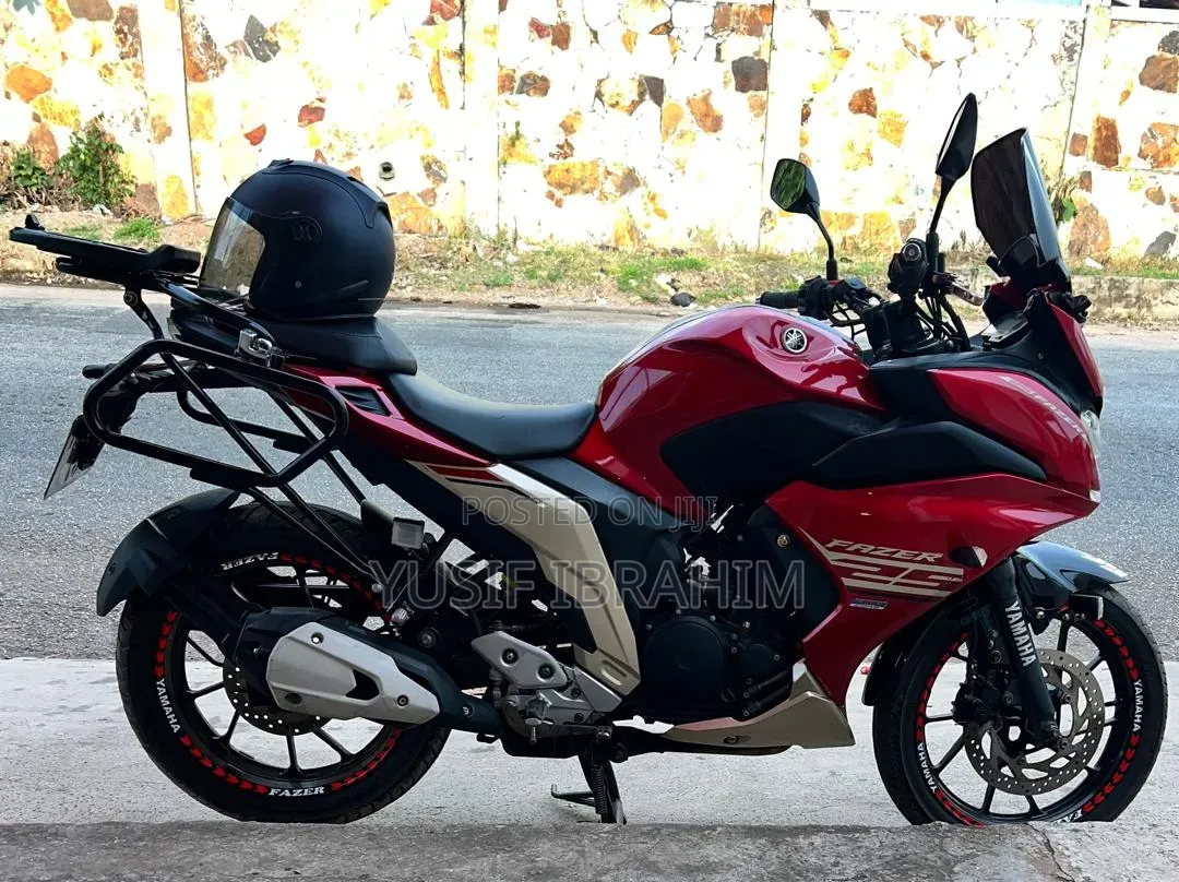 Yamaha FZ 2015 Red