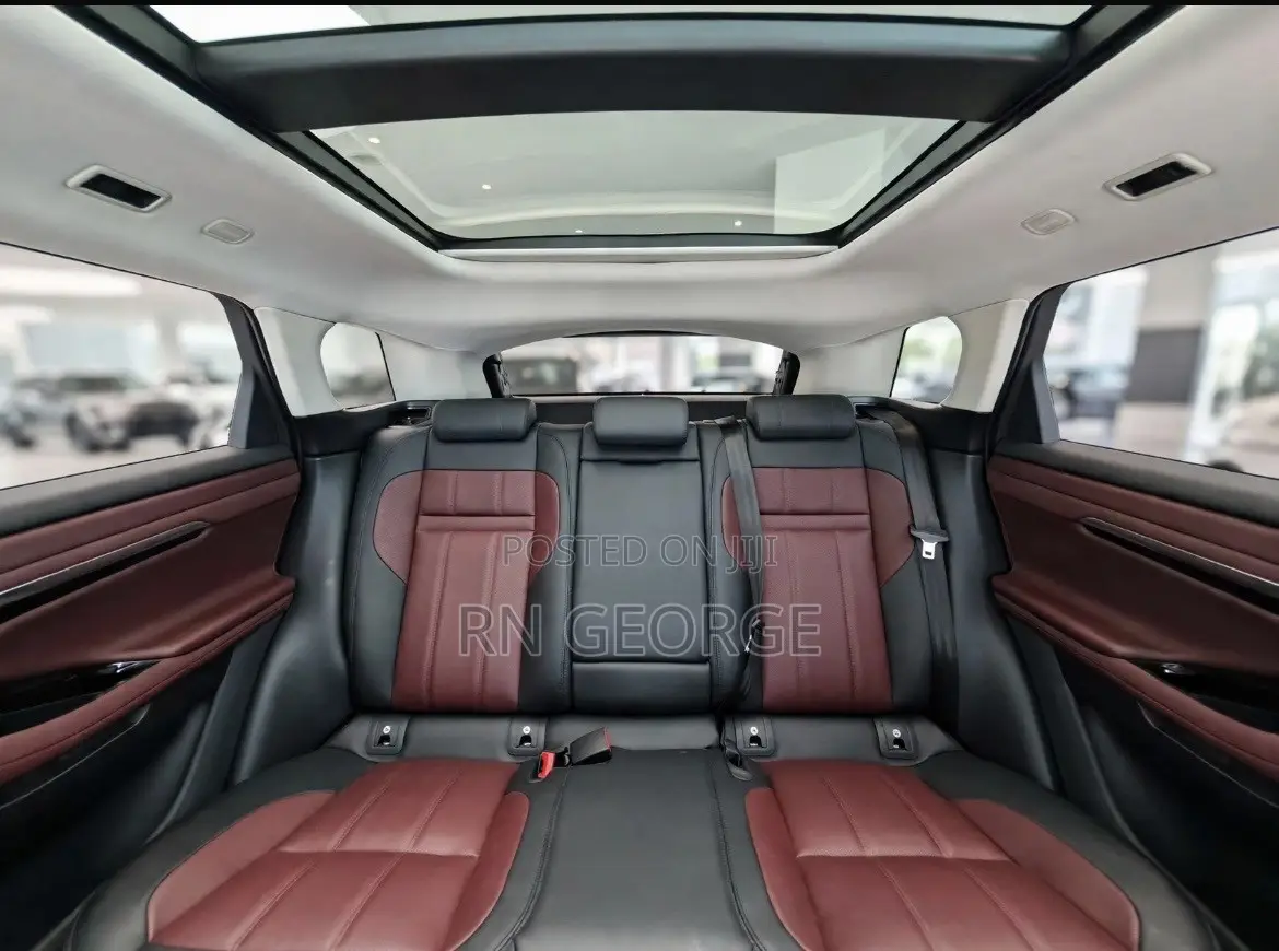 New Land Rover Range Rover Evoque SE 2023 Gray