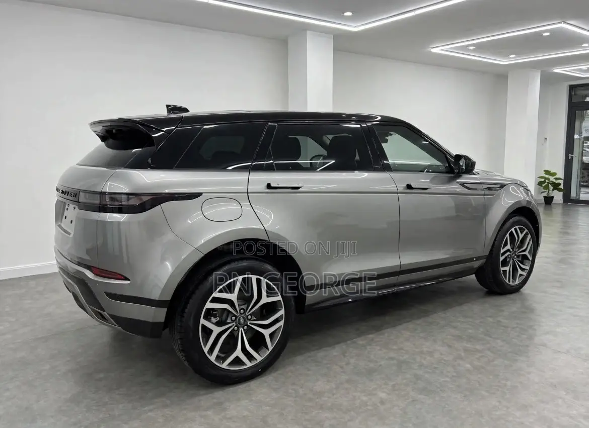 New Land Rover Range Rover Evoque SE 2023 Gray