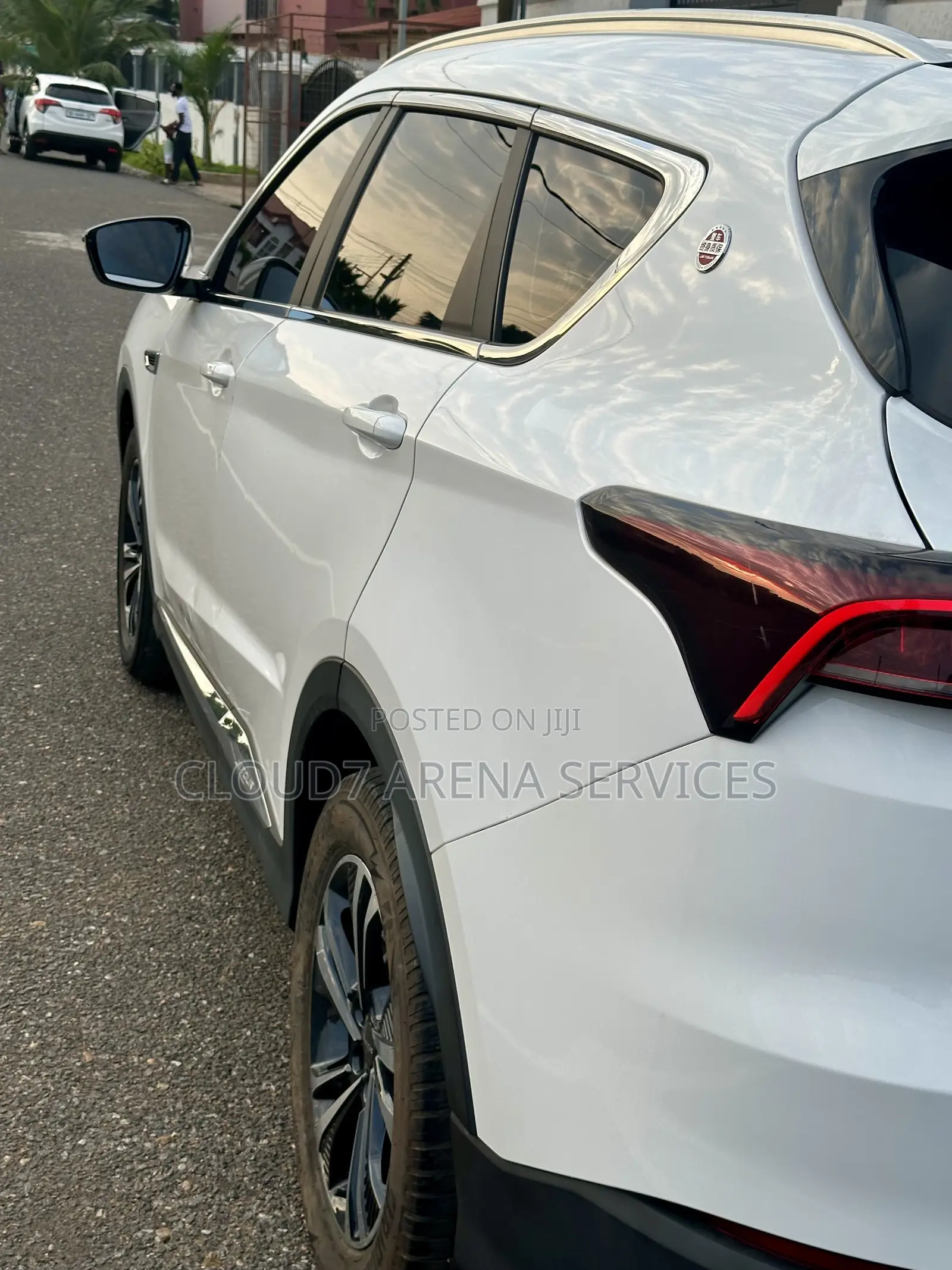 Jetour X70 Plus 2021 White