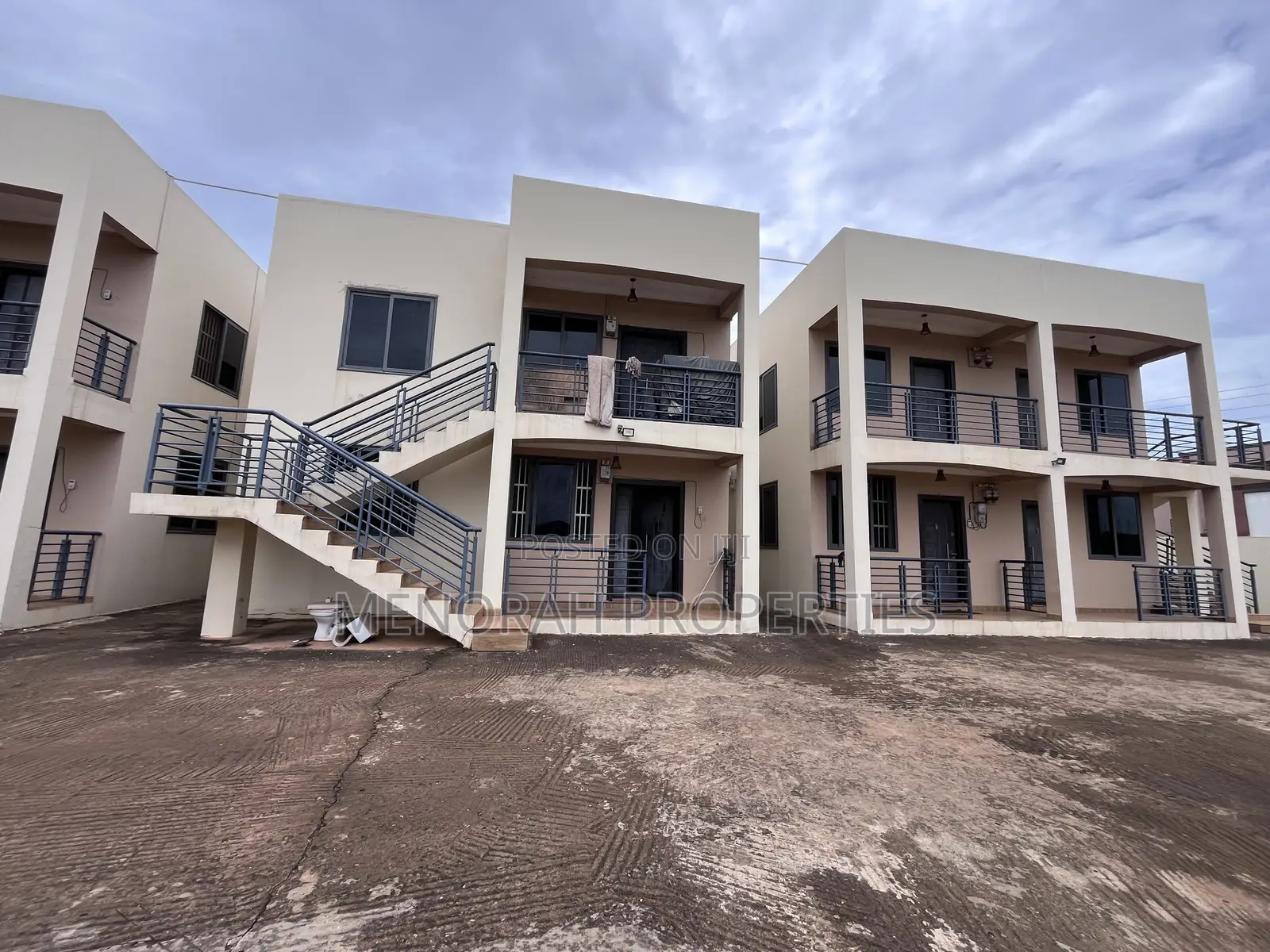 2bdrm Apartment in Adenta Ashiyie, Frafraha for rent