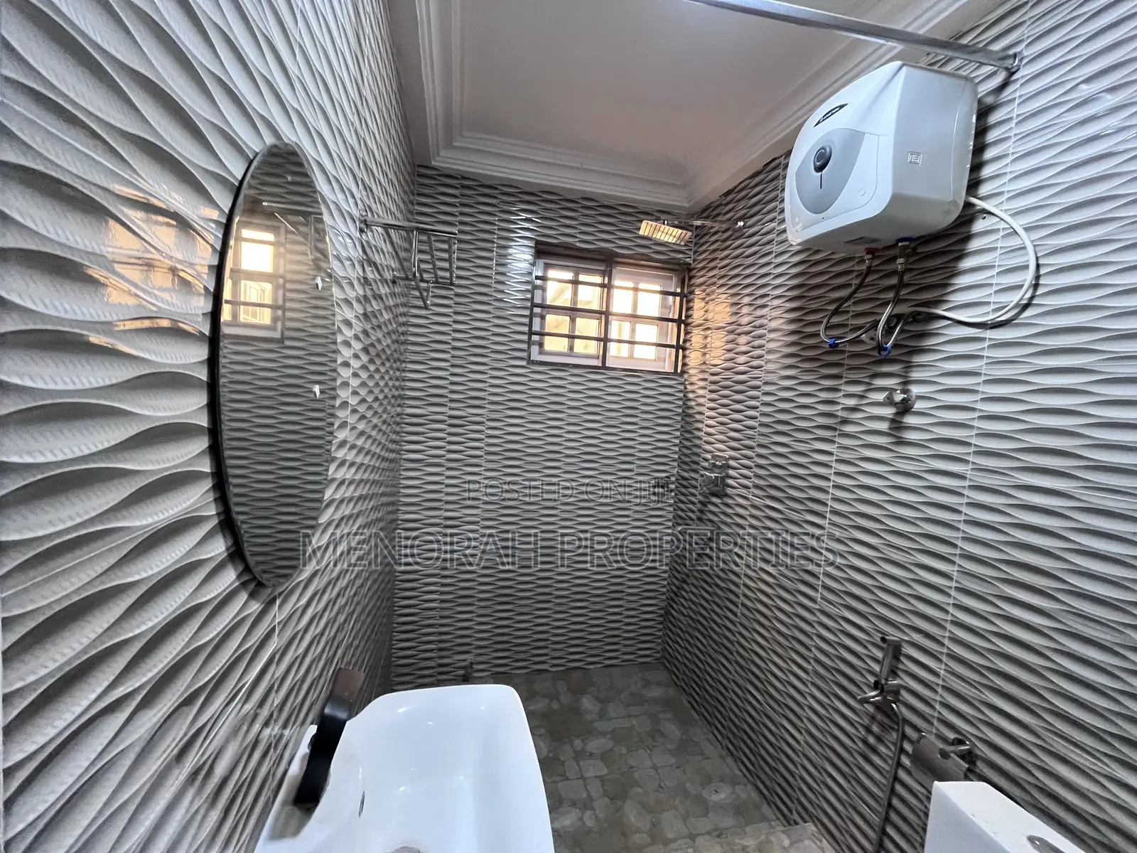 1bdrm Apartment in Adenta Amrahia for rent