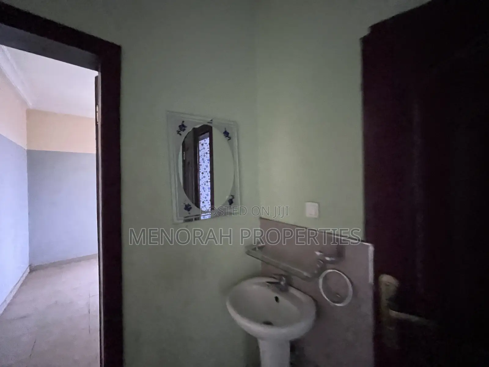 2bdrm Apartment in Adenta Amrahia for rent